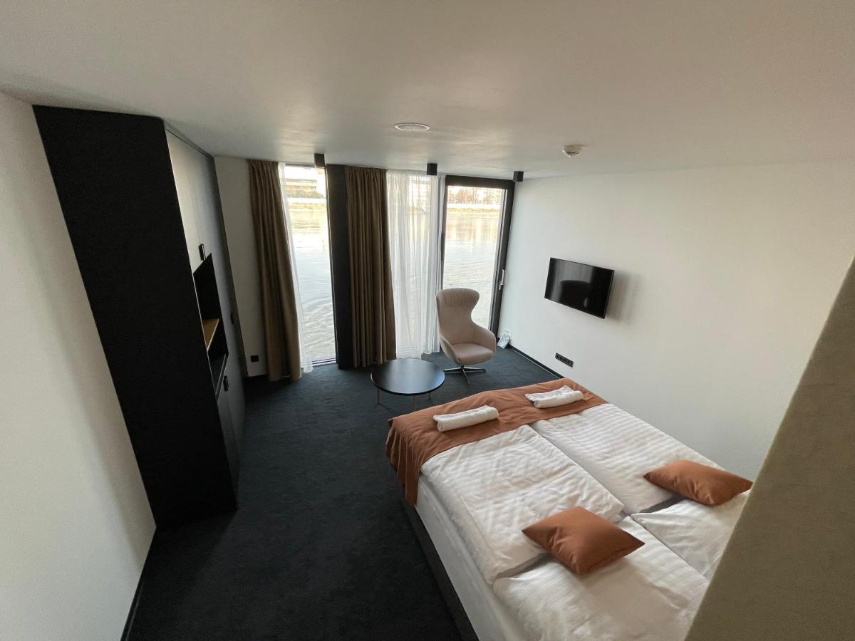 Ponton Rooms Pressburg Exterior foto
